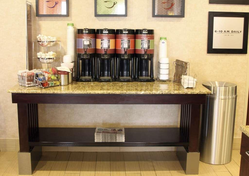 Hampton Inn By Hilton Of Kuttawa Eddyville Restaurant photo